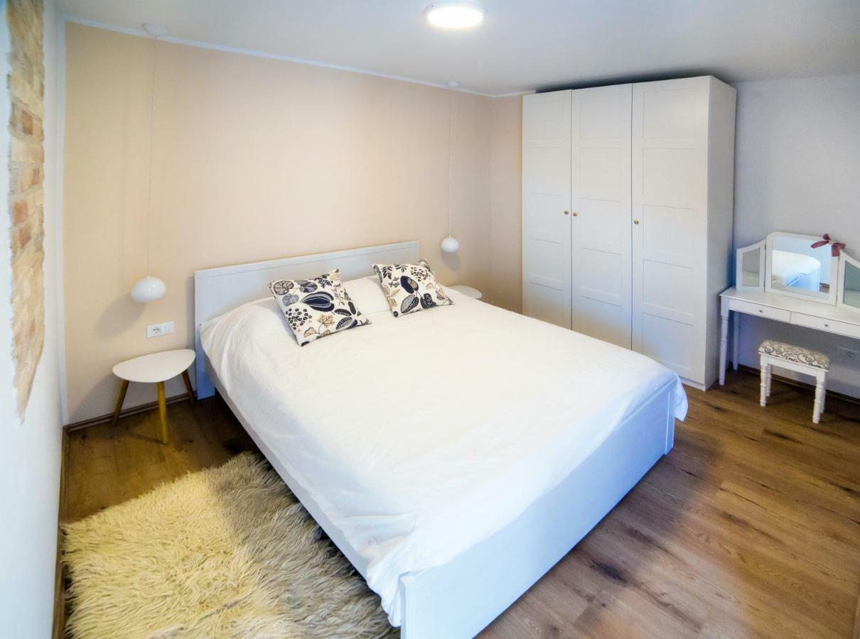 Emma Appartment Пореч Екстериор снимка