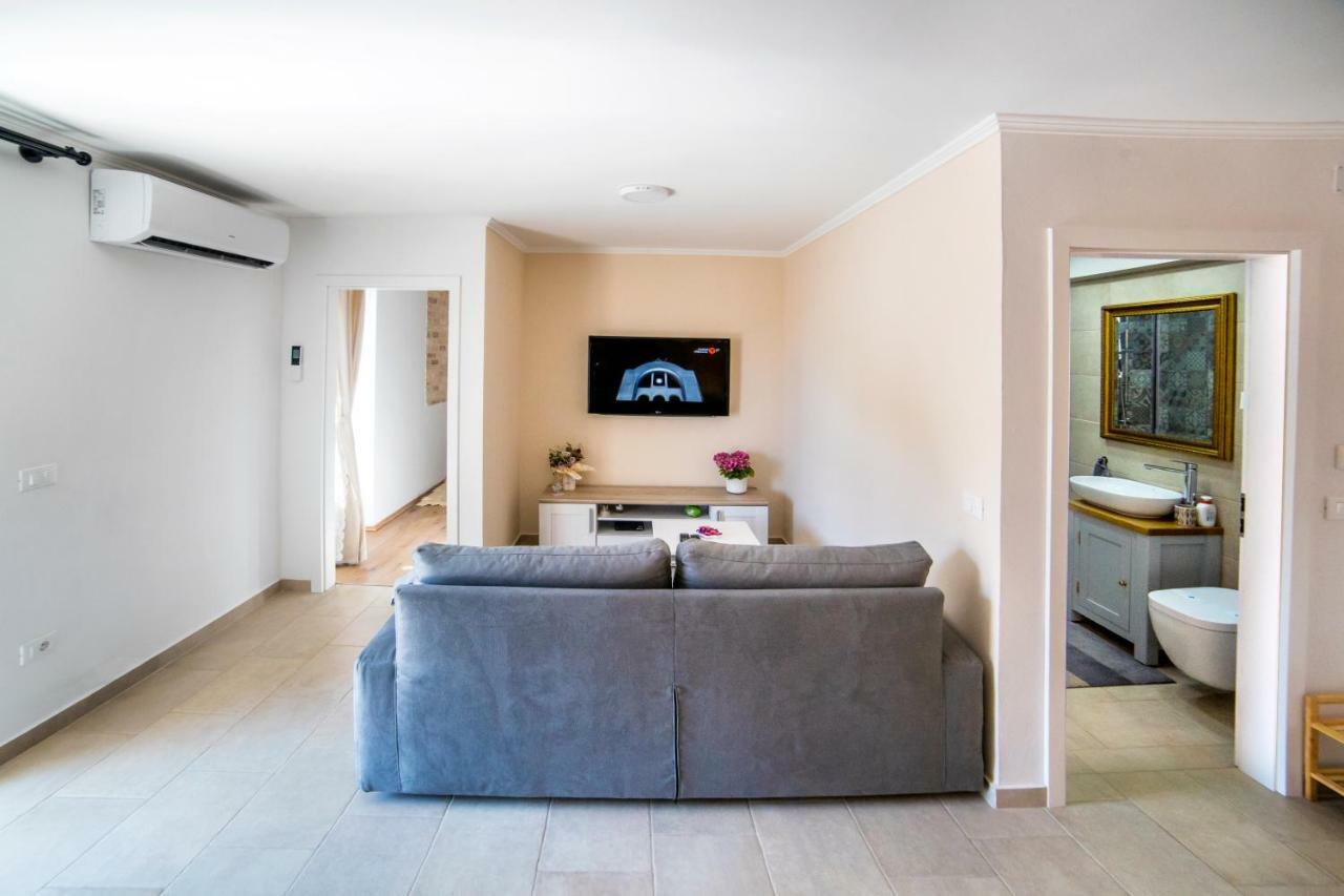 Emma Appartment Пореч Екстериор снимка